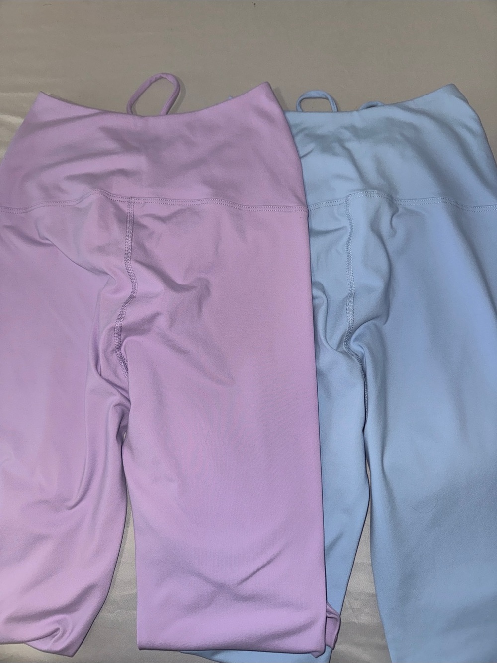 Year of Ours Ruched Drawstring Leggings — Lavender & Light Blue - Picture 7 of 8